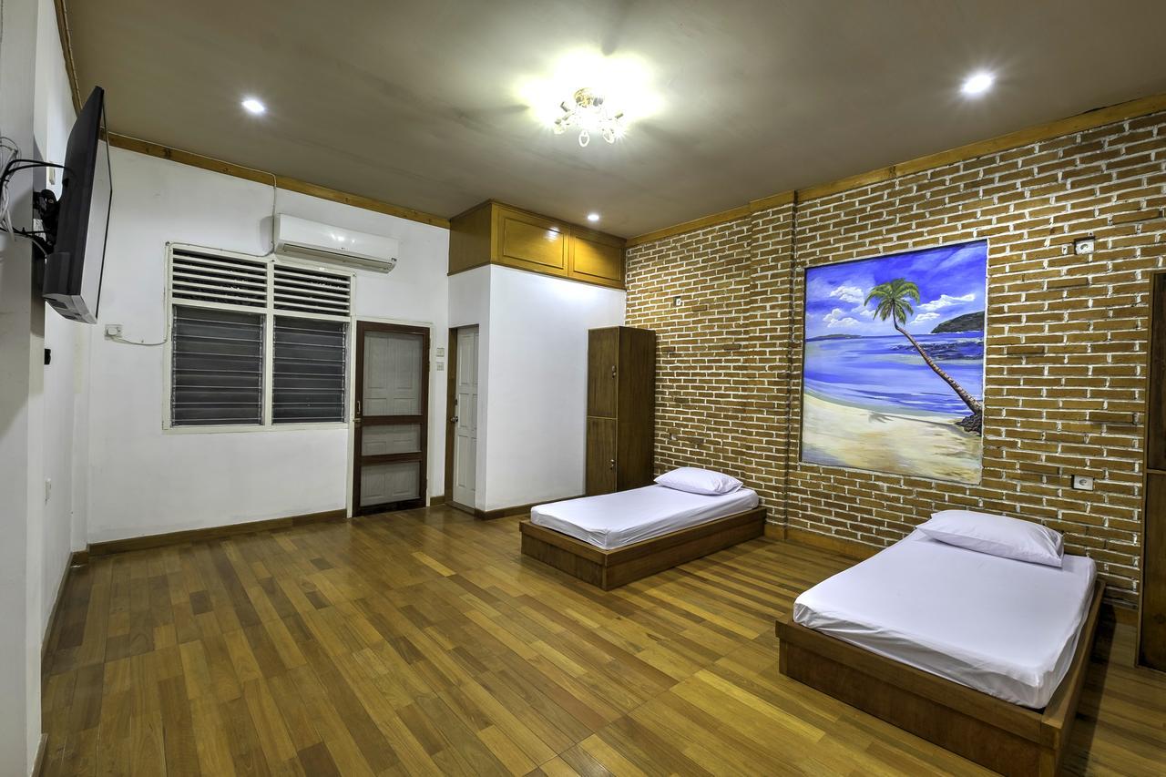 Riverside Hostel Padang المظهر الخارجي الصورة