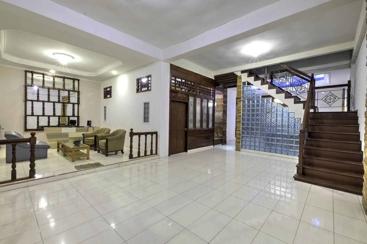 Riverside Hostel Padang المظهر الخارجي الصورة