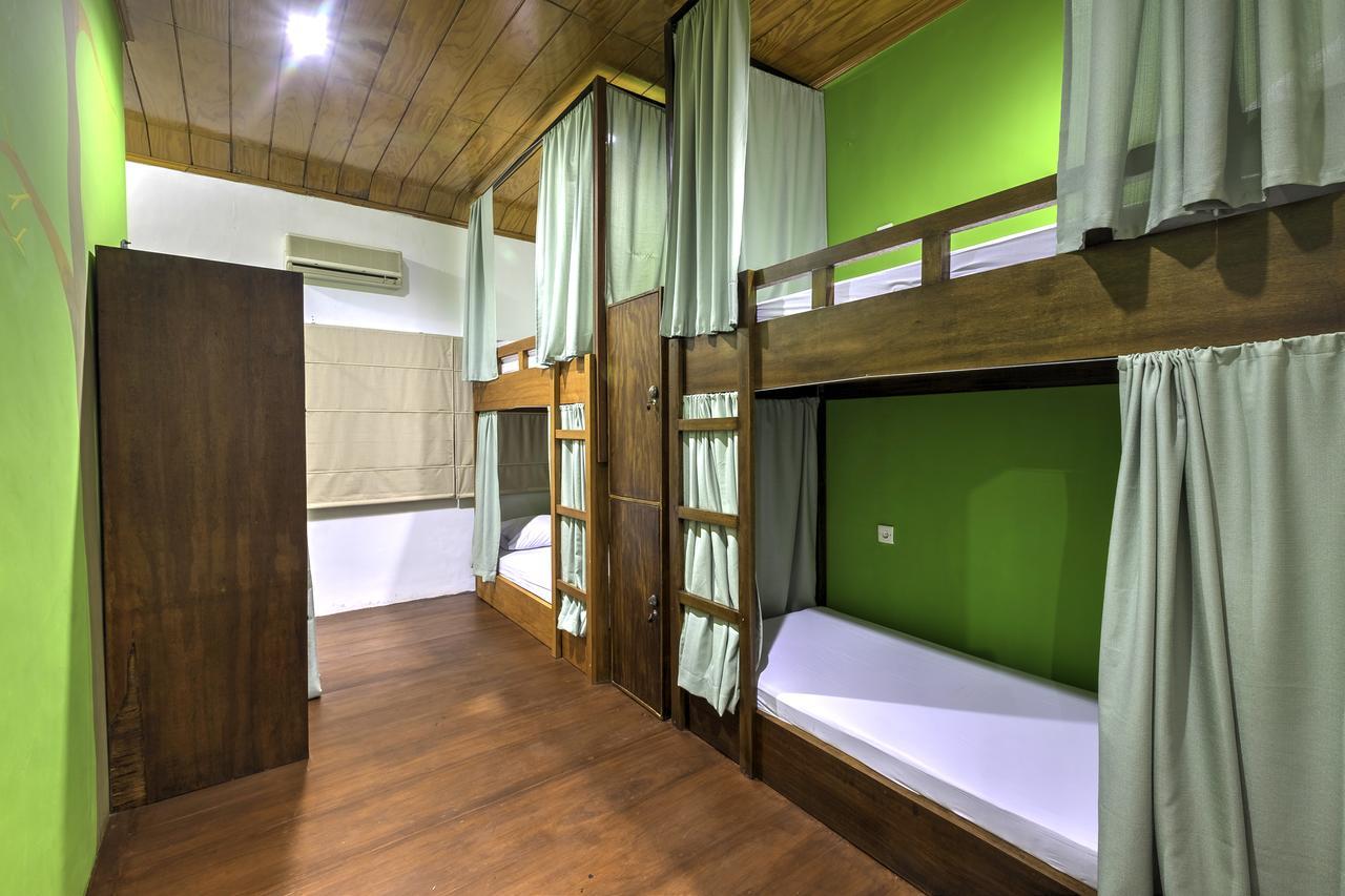 Riverside Hostel Padang المظهر الخارجي الصورة